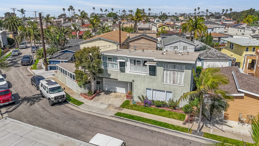 1521 Marine Ave, Seal Beach, CA à vendre - Photo de l’immeuble – Image 2 sur 25