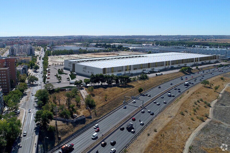 PAL M-40, Madrid, Madrid à louer - Photo de l’immeuble – Image 2 sur 25