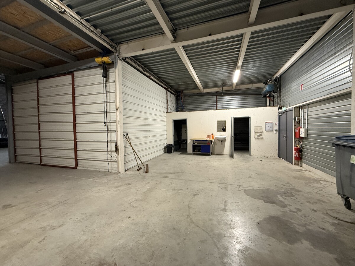 12 Rue De La Treate, Saint-Ouen-l'Aumône, VDO 95310 -  -  - Photo intérieure - Image 1 of 8