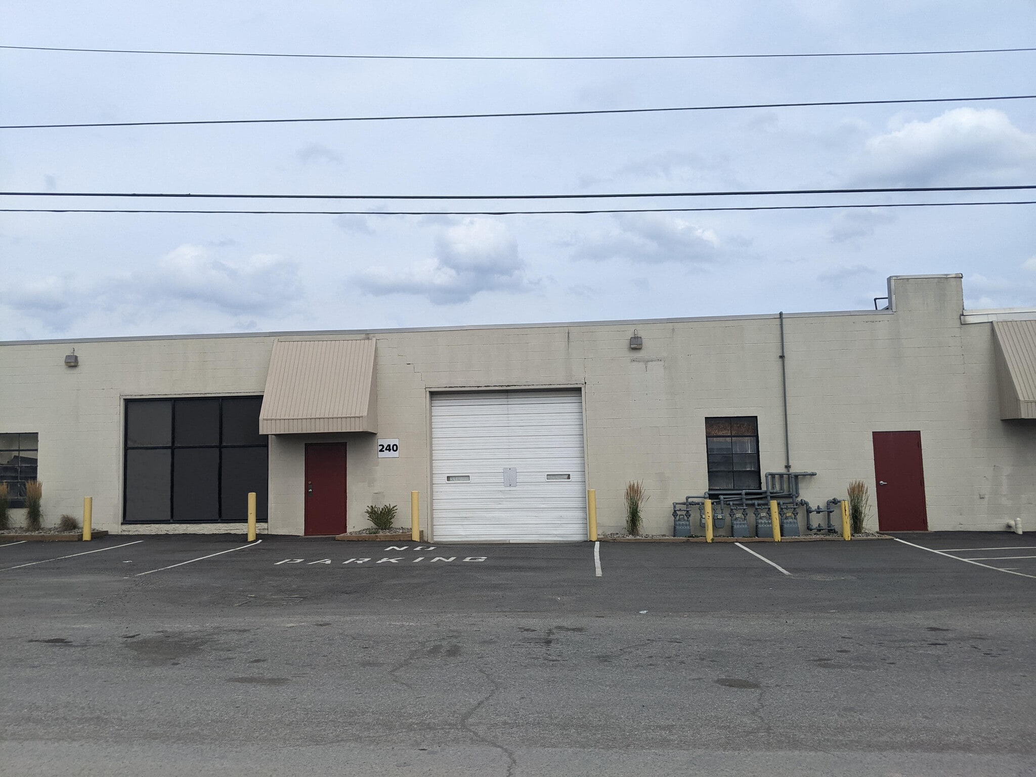 230-240 Mckee Rd, Rochester, NY à louer Photo de l’immeuble– Image 1 sur 9