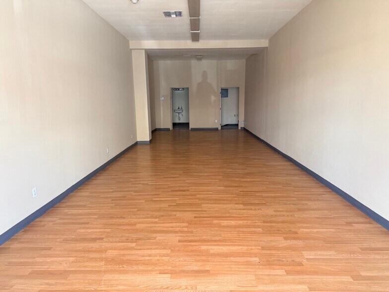 900-1002 San Fernando Rd, San Fernando, CA à louer - Photo de l’immeuble – Image 3 sur 6