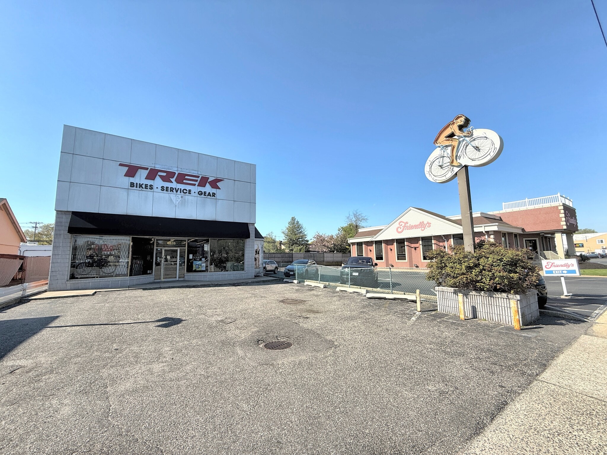 4828 Sunrise Hwy, Massapequa Park, NY à louer Photo intérieure– Image 1 sur 15
