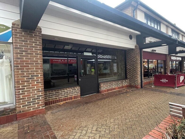 The Broadway, Thatcham à louer - Photo de l’immeuble – Image 3 sur 7
