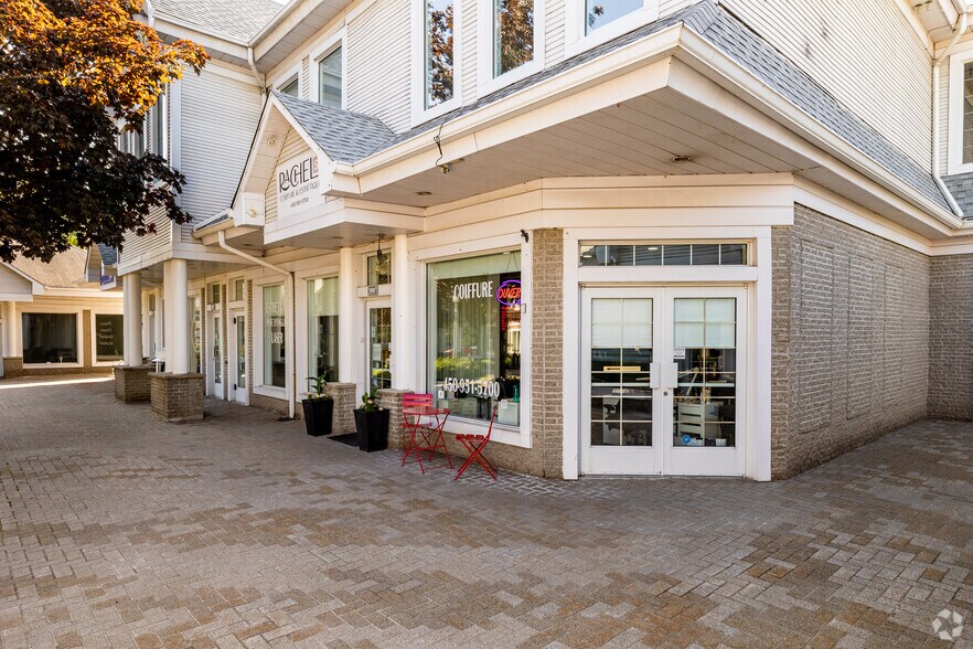 395 Ch De La Grande-Côte, Rosemère, QC à louer - Photo de l’immeuble – Image 3 sur 6