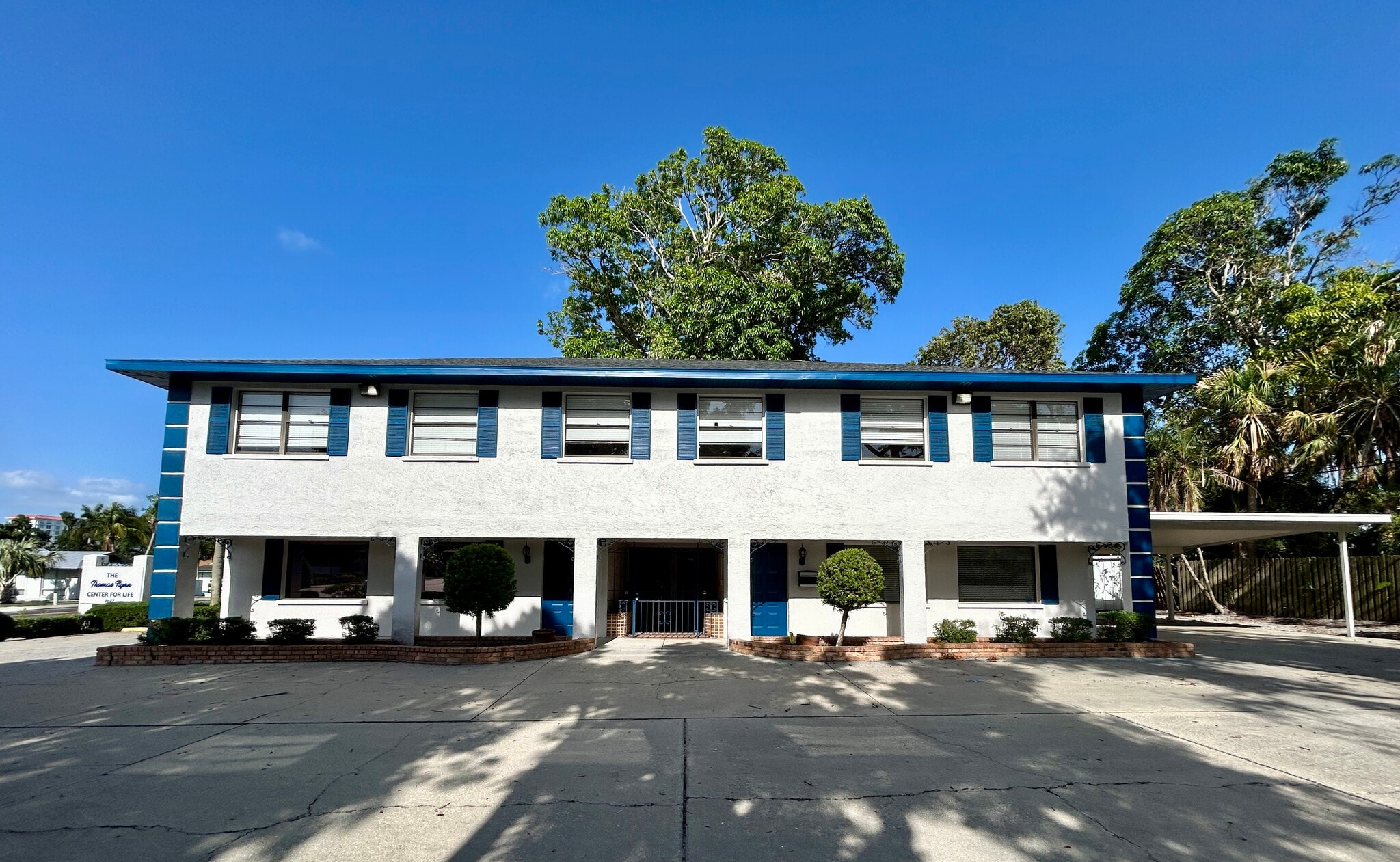 2027 Manatee Ave, Bradenton, FL à vendre Photo de l’immeuble– Image 1 sur 13