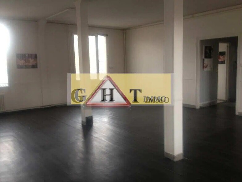 Bureau dans Champigny-sur-Marne à louer - Photo de l’immeuble – Image 3 sur 5