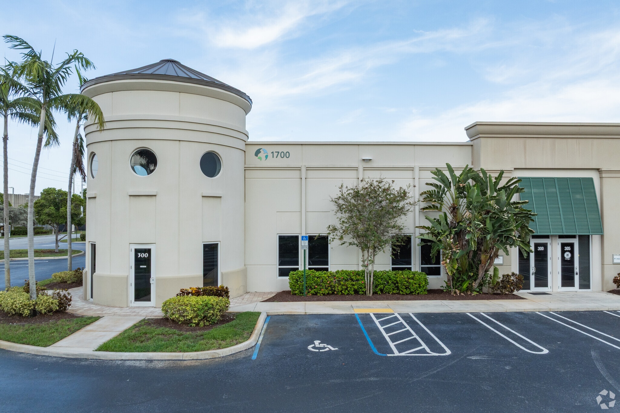1700 NW 15th Ave, Pompano Beach, FL à louer Photo principale– Image 1 sur 2