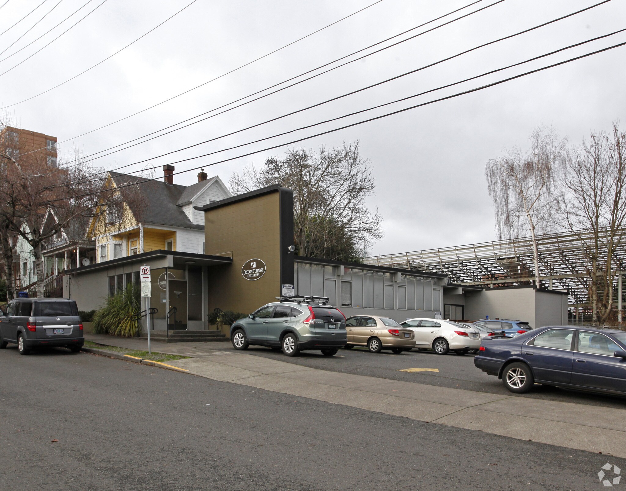 1717 SW Madison St, Portland, OR à louer Photo principale– Image 1 sur 7