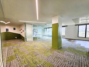 Bureau dans Lieusaint à louer Photo intérieure– Image 1 sur 10