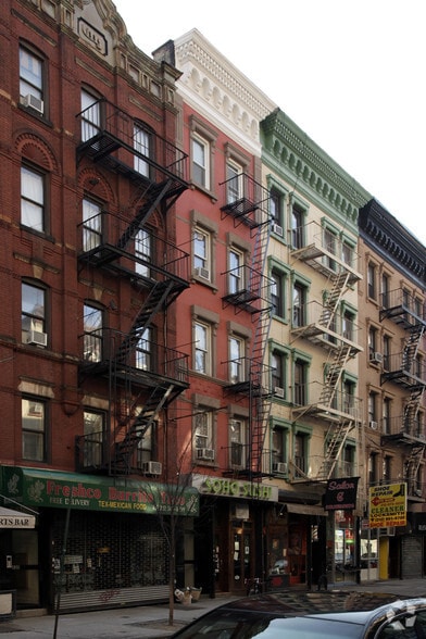 231 Sullivan St, New York, NY à vendre - Photo de l’immeuble – Image 2 sur 22