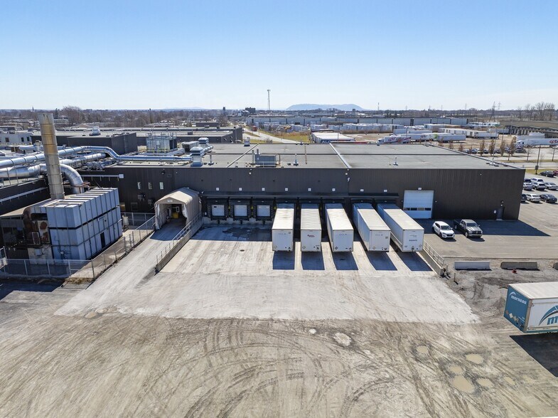 2700 Boul Casavant O, Saint-Hyacinthe, QC à vendre - Photo de l’immeuble – Image 2 sur 7