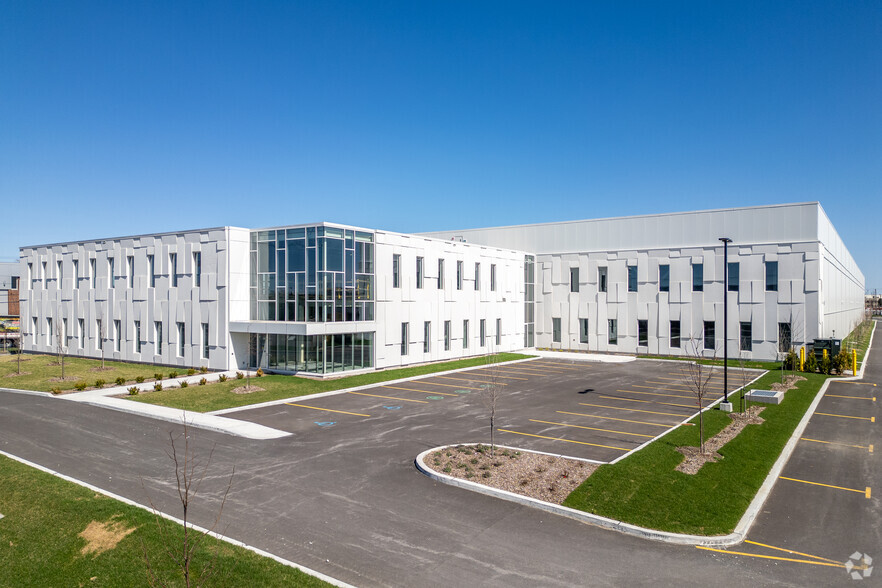 7300 Ch De La Côte-De-Liesse, Saint-Laurent, QC à louer - Photo de l’immeuble – Image 2 sur 5