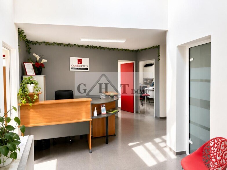 Bureau dans Saint-Maur-des-Fossés à vendre - Hall d’entrée – Image 1 sur 19