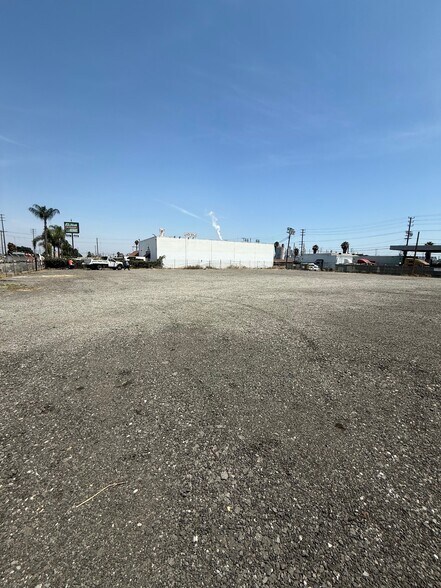 816 N Lansing Ave, Wilmington, CA à louer - Photo principale – Image 1 sur 3