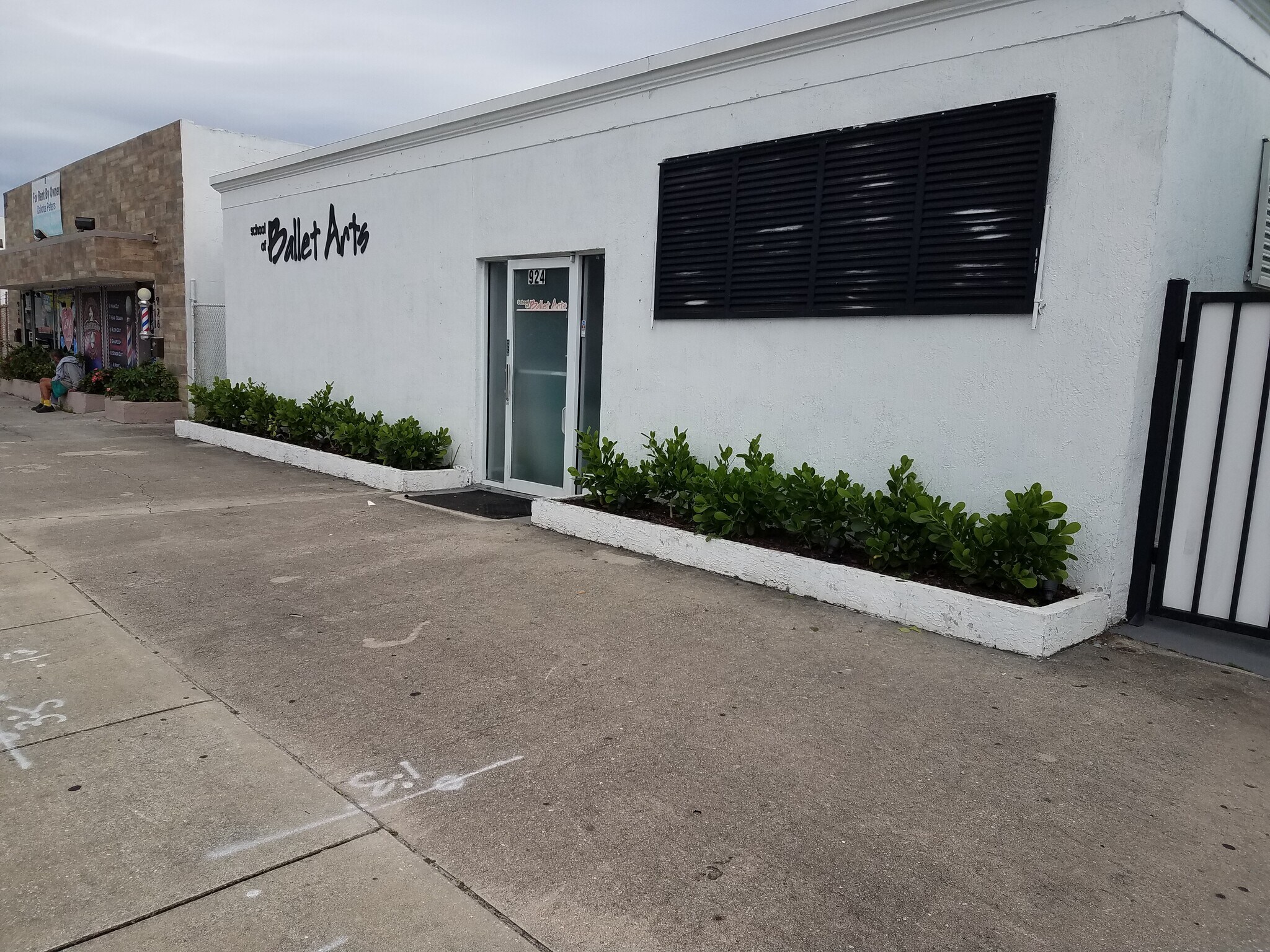 924 N Dixie Hwy, Lake Worth, FL à louer Photo principale– Image 1 sur 7
