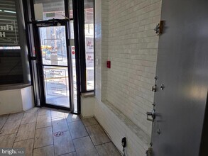 3119 Frankford Ave, Philadelphia, PA à louer Photo intérieure– Image 2 sur 8