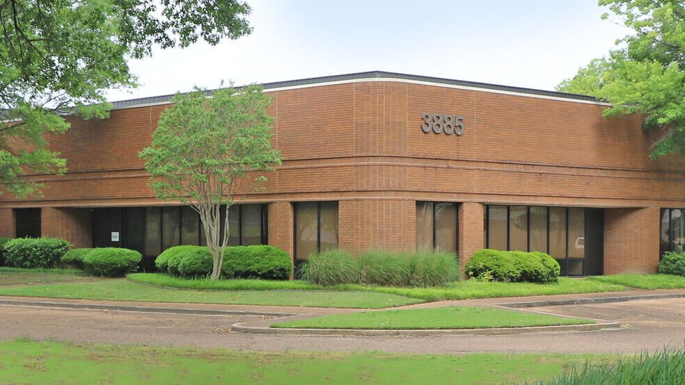 3885 Perkins Rd, Memphis, TN à louer - Photo de l’immeuble – Image 2 sur 3