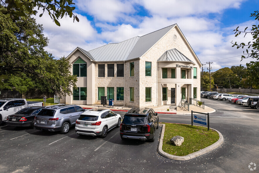 1175 W Bitters Rd, San Antonio, TX à louer - Photo de l’immeuble – Image 3 sur 18