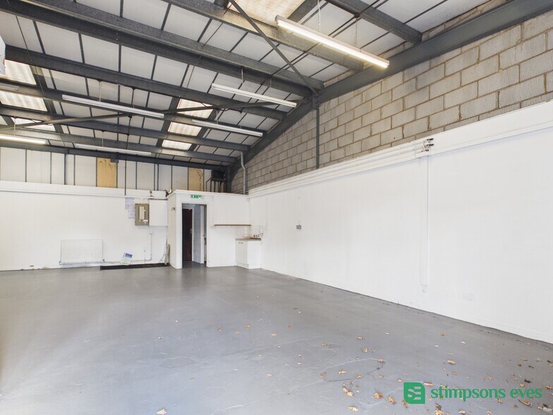 14-22 Singer Way, Kempston à louer - Photo de l’immeuble – Image 3 sur 10