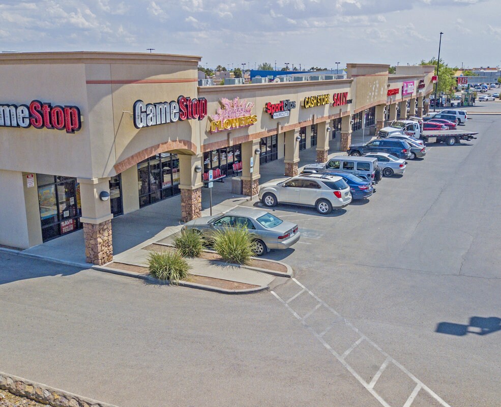 1830 N Zaragoza Rd, El Paso, TX à louer Photo principale– Image 1 sur 9