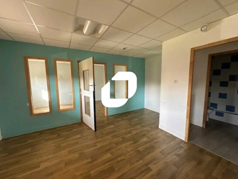 Bureau dans Saint-Germain-en-Laye à louer - Photo de l’immeuble – Image 2 sur 7