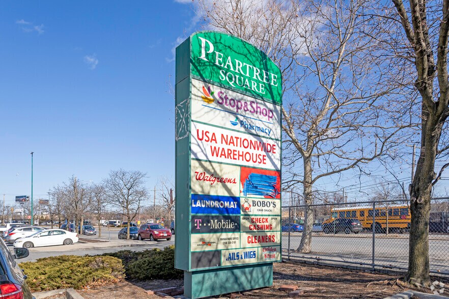 691 Co-op City Blvd, Bronx, NY à louer - Photo de l’immeuble – Image 3 sur 14