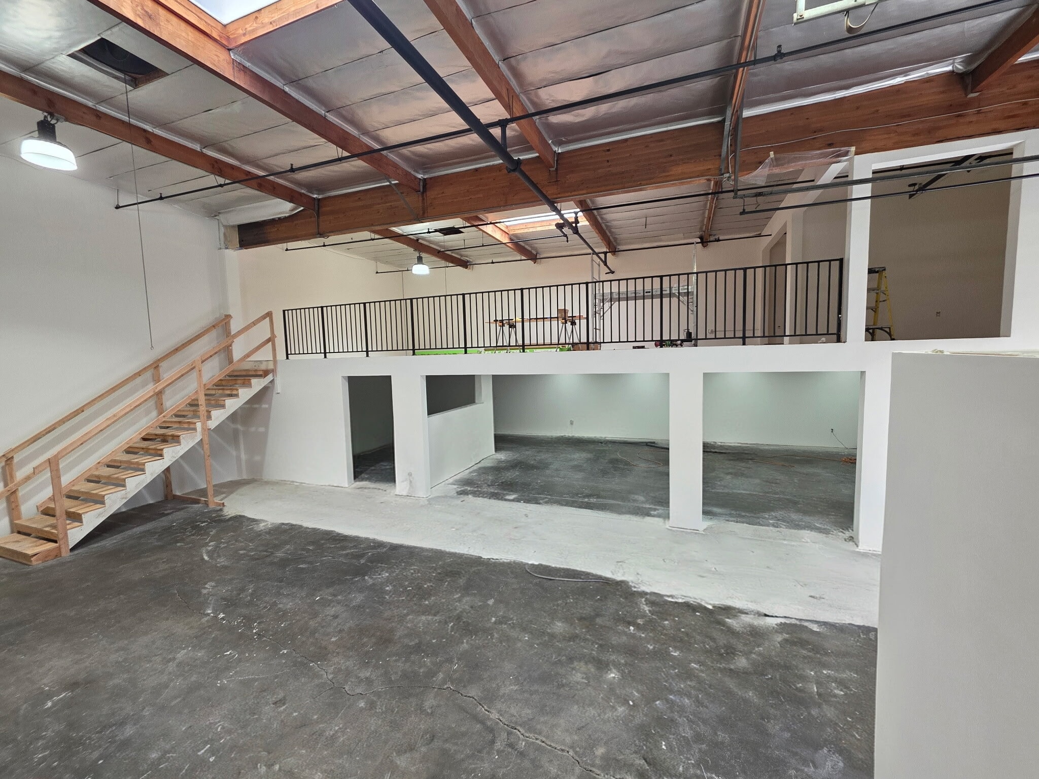 831 Sweeney Ave, Redwood City, CA à louer Photo intérieure– Image 1 sur 1