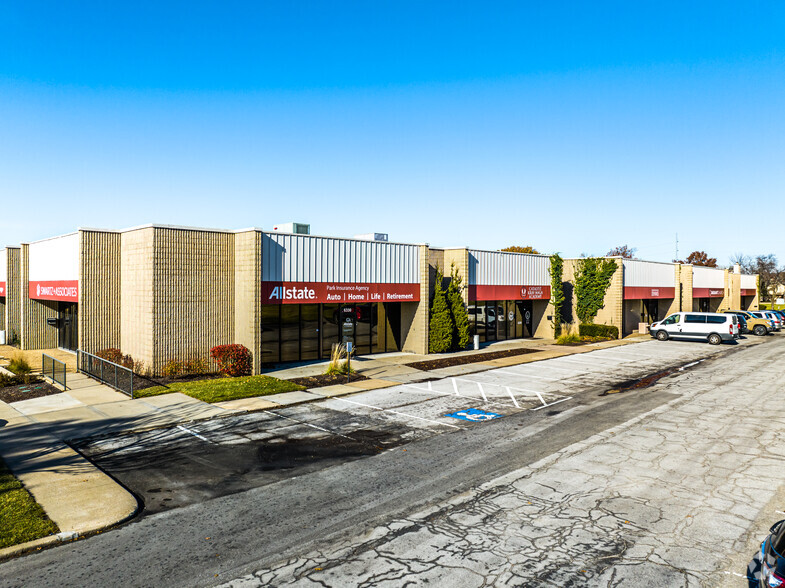 6300-6418 College Blvd, Overland Park, KS à louer - Photo de l’immeuble – Image 2 sur 2