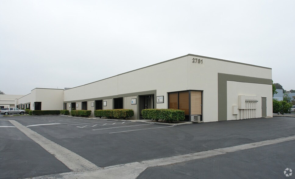2781 Saturn St, Brea, CA à vendre - Photo principale – Image 1 sur 18