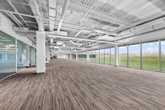 26555 Northwestern Hwy, Southfield, MI à louer Photo intérieure– Image 1 sur 6