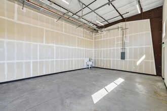 7915 Glen Harbor Blvd, Glendale, AZ à louer Photo intérieure– Image 1 sur 10