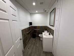 1700 N State St, Provo, UT à louer Photo intérieure– Image 2 sur 8