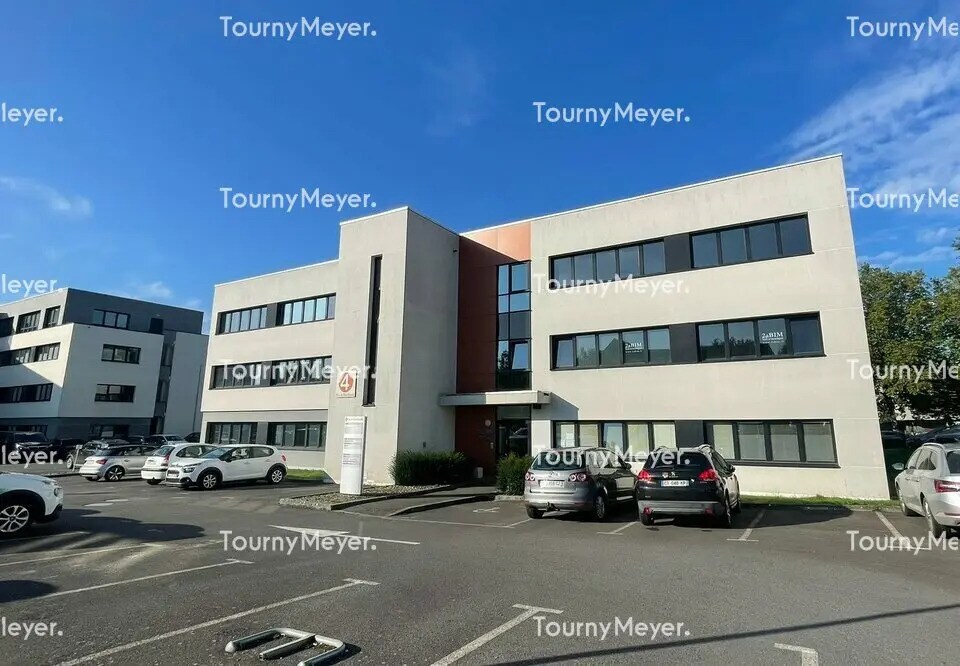 Bureau dans Saint-Grégoire à louer Photo de l’immeuble– Image 1 sur 7