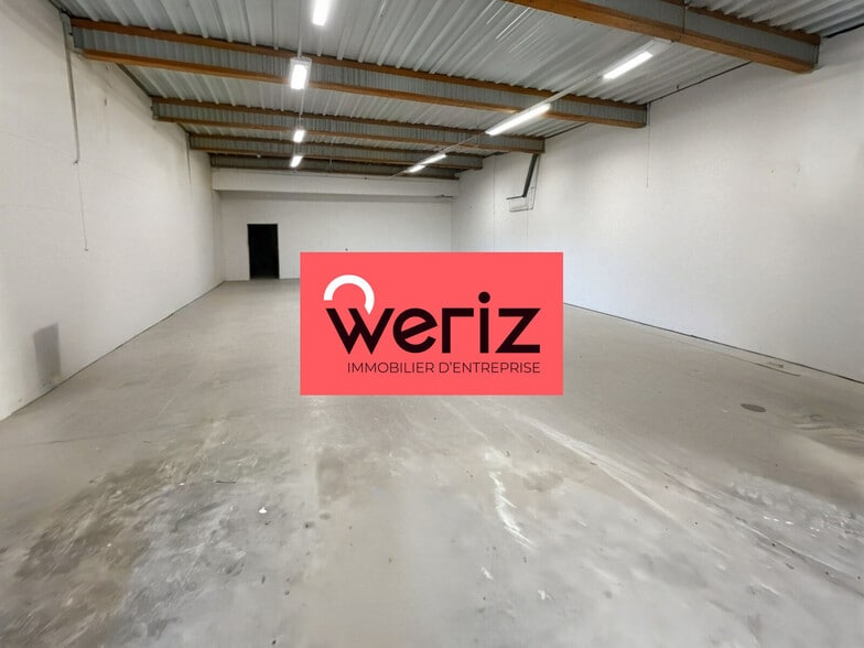 Industriel/Logistique dans Châteauneuf-les-Martigues à louer - Photo de l’immeuble – Image 3 sur 3