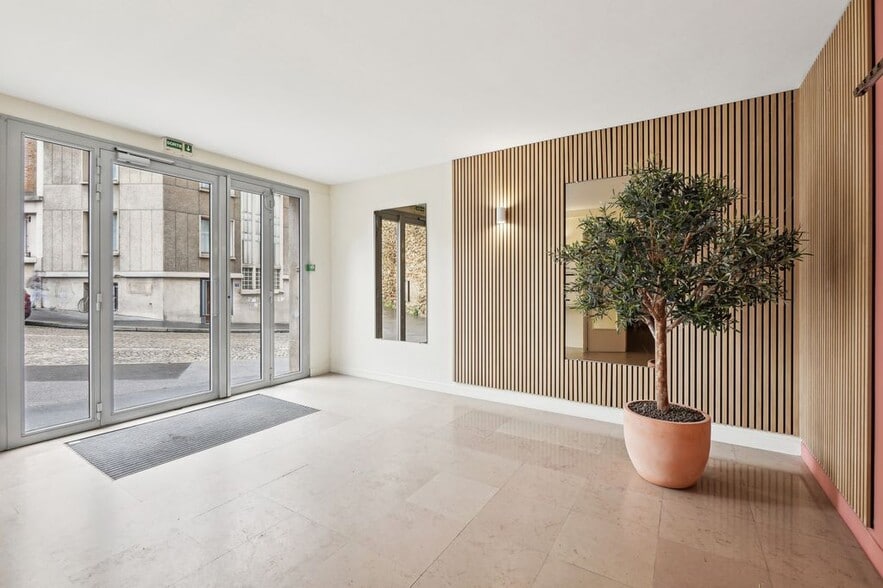 14 Rue Des Reculettes, Paris à vendre - Hall d’entrée – Image 1 sur 1