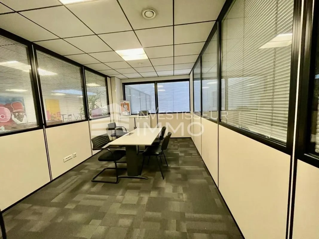 Industriel/Logistique dans Villiers-sur-Marne à vendre Photo intérieure– Image 1 sur 10