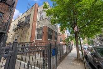 1549 Selwyn Ave, Bronx, NY à louer Photo de l’immeuble– Image 2 sur 13