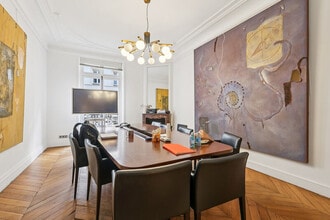 4 Rue Bayard, Paris à louer Photo intérieure– Image 2 sur 12