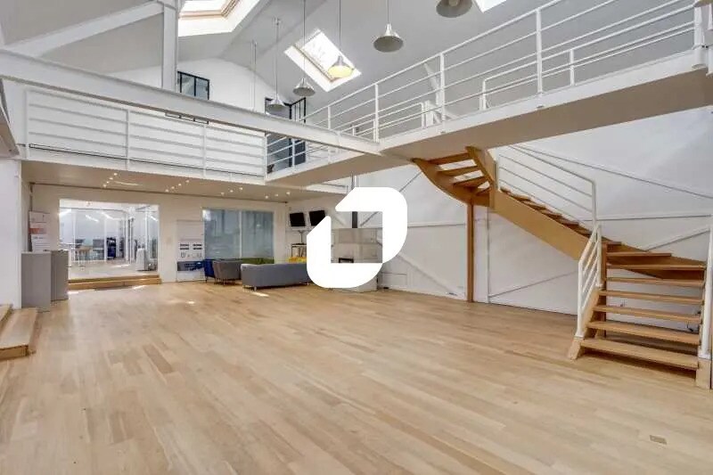 Local d’activités dans Nanterre à louer Photo de l’immeuble– Image 1 sur 16