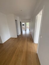 17 Rue De L'Hotel De Ville, Neuilly-sur-Seine à louer Photo intérieure– Image 2 sur 8