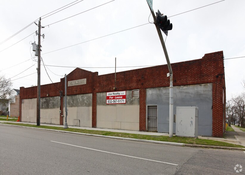 2402 Mckinney St, Houston, TX à louer - Photo de l’immeuble – Image 2 sur 9