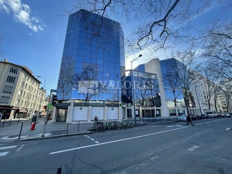 Bureau dans Lyon à louer - Photo de l’immeuble – Image 1 sur 7