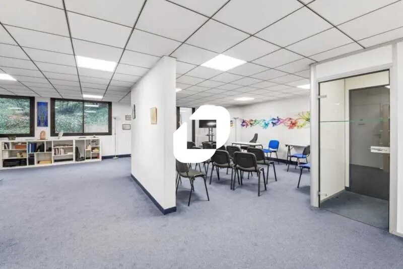 Bureau dans Paris à louer - Photo de l’immeuble – Image 2 sur 15