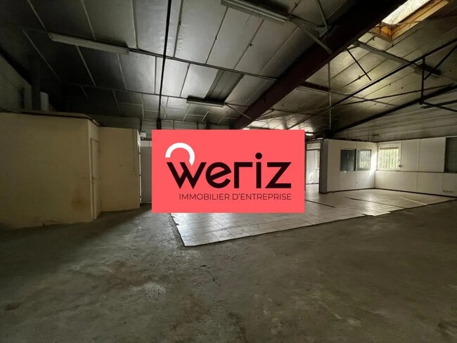 Plus de détails pour Local d'activités à louer