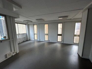 Plus de détails pour Bureau à vendre