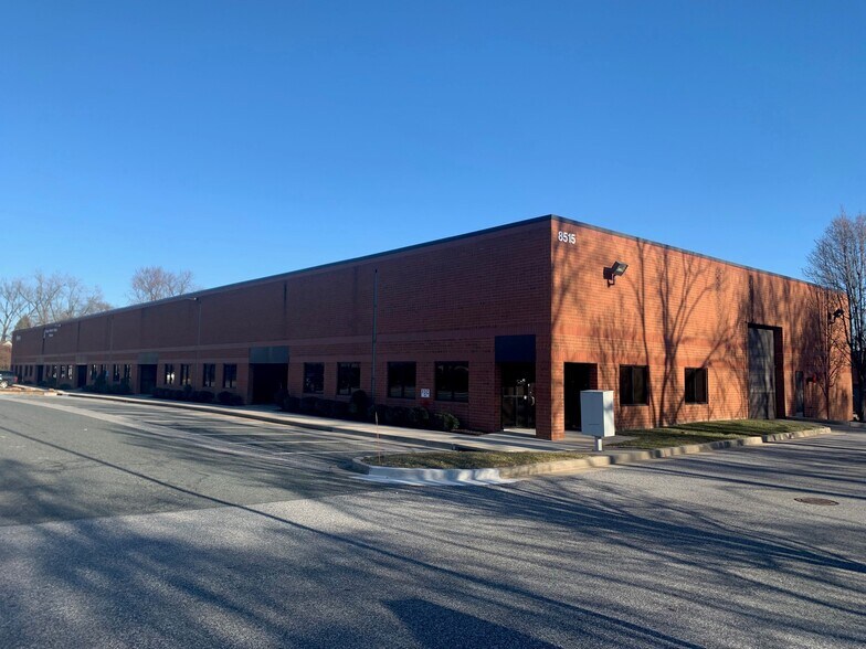 8515 Kelso Dr, Essex, MD à louer - Photo de l’immeuble – Image 1 sur 4