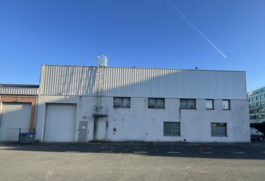 4 Rue Galvani, Massy à louer - Photo de l’immeuble – Image 2 sur 9