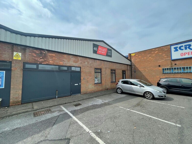 Corringham Rd, Gainsborough à louer - Photo de l’immeuble – Image 2 sur 10