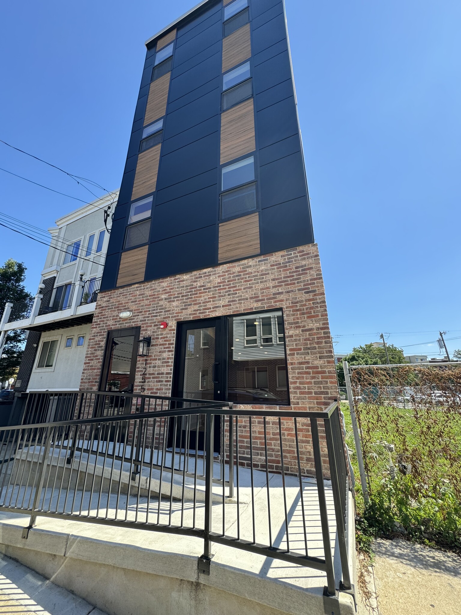 1255 Leopard St, Philadelphia, PA à louer Photo intérieure– Image 1 sur 5