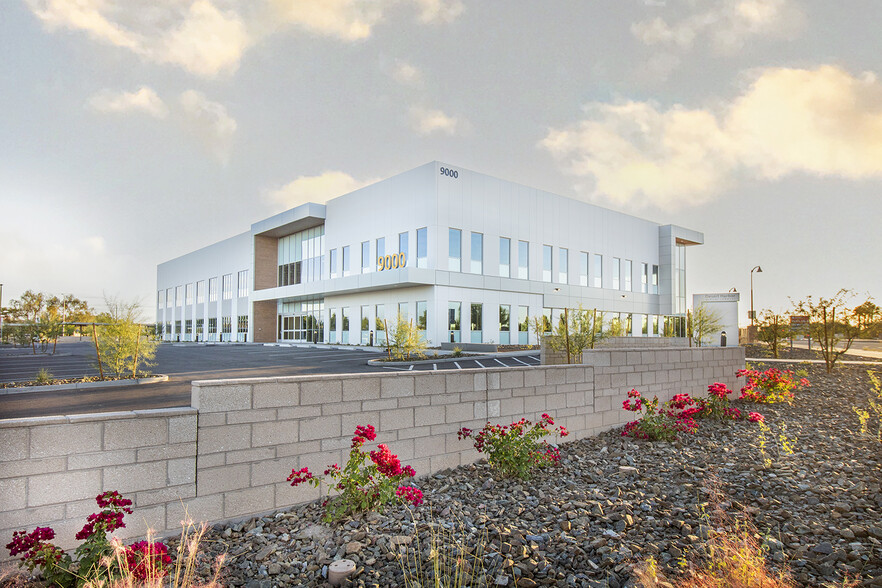 9000 W Thunderbird Rd, Peoria, AZ à louer - Photo de l’immeuble – Image 1 sur 15